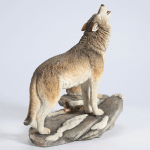 Howling-Wolves-back-right