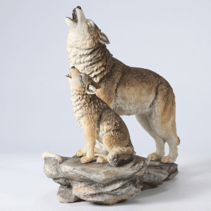 Howling-Wolves-left-front
