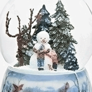 Kids-with-Snowman-Globe-close