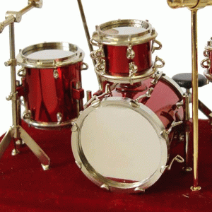 Miniature-Red-Drum-Set-close