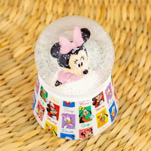 Minnie-Mouse-Mini-Globe-top