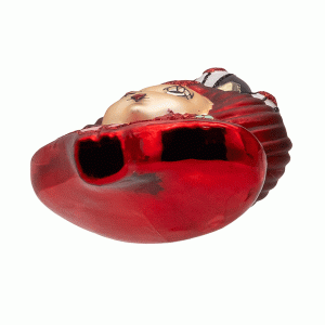 Queen-Glass-Ornament-bottom