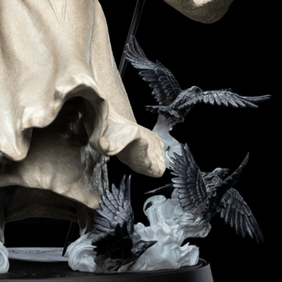Saruman-birds-close