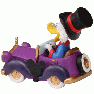 Scrooge-McDuck-Parade-angle