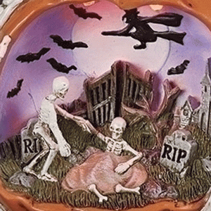 Skeleton-Pumpkin-close