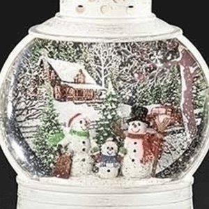 Snowman-Family-Lantern-closse