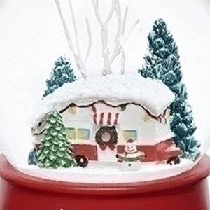 Christmas-Trailer-Globe-close