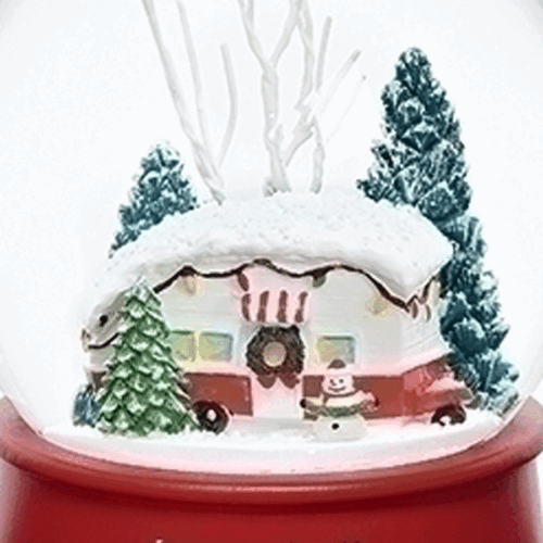 Christmas-Trailer-Globe-close