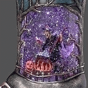 Witches-Boot-lighted-close