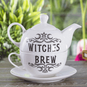 Witches-Brew-Tea-Set-display